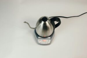 How to boil eggs in an electric kettle